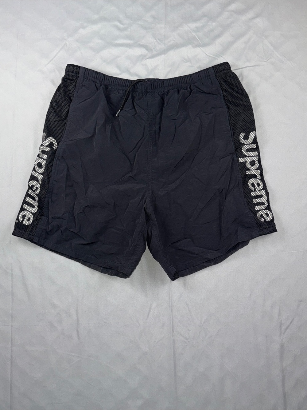 Supreme Shorts Mens Medium Black Mesh Track Elastic Waist Zip Pocket Side Logo